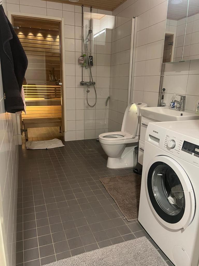 Modern City Apartment With Sauna Nearby The Airport 반타 외부 사진